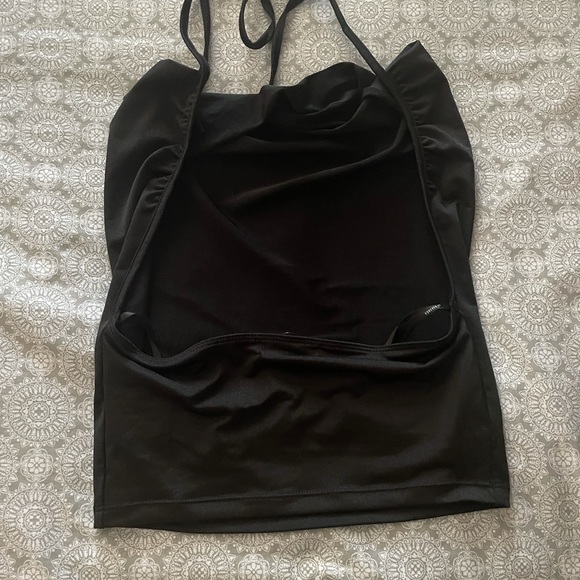 Halter top - Picture 2 of 2